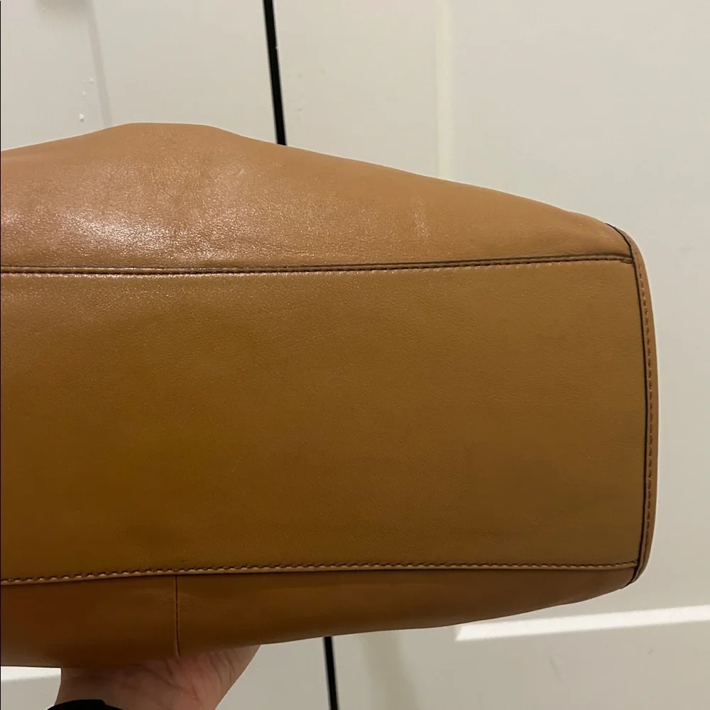Coach Madison Carlyle Shoulder Bag in Tan